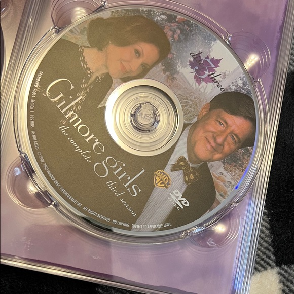 Gilmore Girls Complete Third Season DVD - Picture 7 of 11